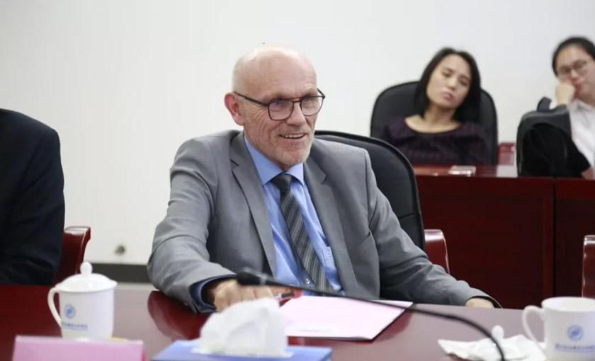 德国韦斯特尔堡职业教育学院校长Joachim Dell