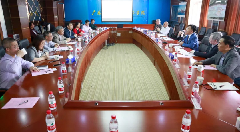 广东建设职业技术学院座谈会