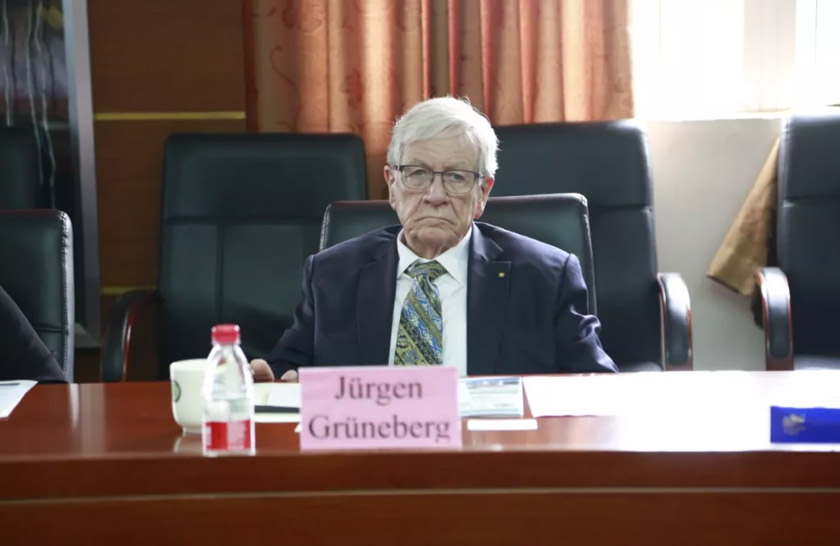 德国西南法伦应用技术大学教授Professor Jürgen Grüneberg