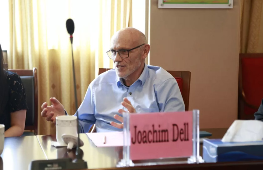 德国韦斯特尔堡职业教育学院校长Joachim Dell